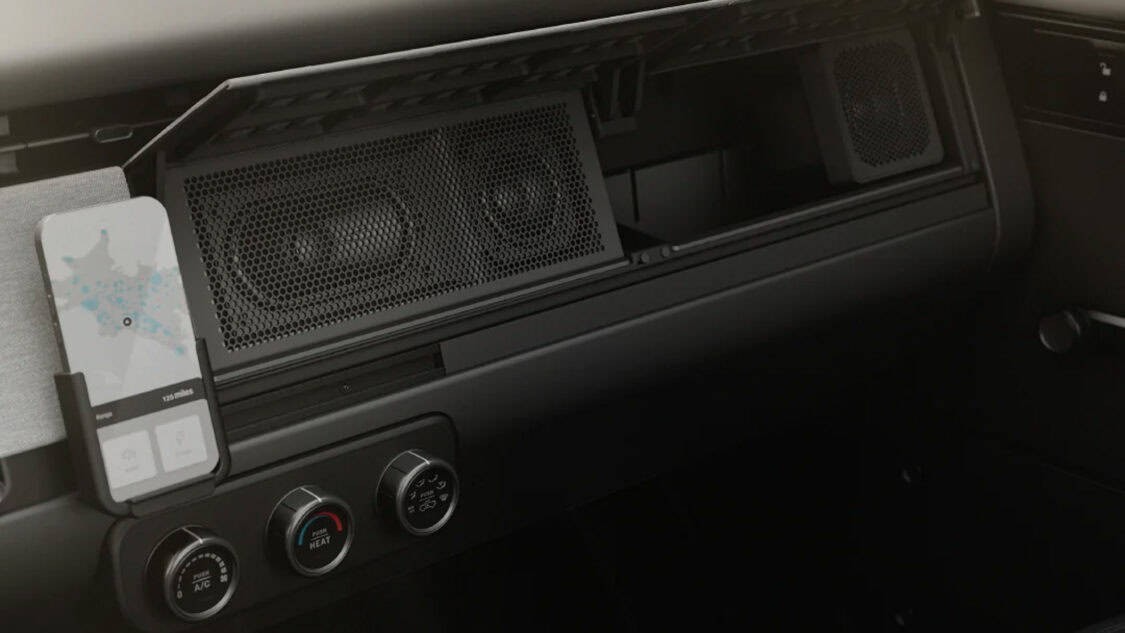 Slate Auto’s Instrument Panel Demonstrating Customizability - Electrify News